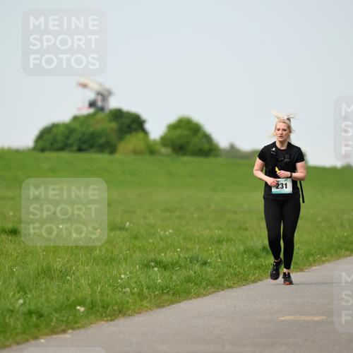 10.05.2026 - 8. Wedeler Halbmarathon Dr. Thomas Lammeyer http://msf.ph/oto/9709949 10.05.2026 12:04:05 Laufen 231 meine-sportfotos.de