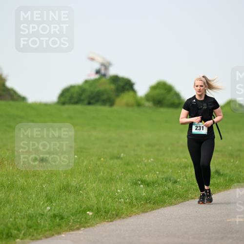 10.05.2026 - 8. Wedeler Halbmarathon Dr. Thomas Lammeyer http://msf.ph/oto/9709970 10.05.2026 12:04:06 Laufen 231 meine-sportfotos.de