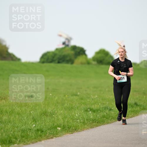 10.05.2026 - 8. Wedeler Halbmarathon Dr. Thomas Lammeyer http://msf.ph/oto/9709972 10.05.2026 12:04:06 Laufen 231 meine-sportfotos.de