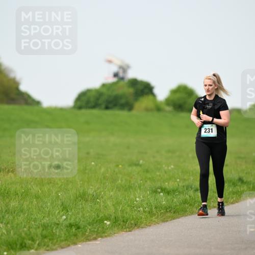 10.05.2026 - 8. Wedeler Halbmarathon Dr. Thomas Lammeyer http://msf.ph/oto/9709977 10.05.2026 12:04:06 Laufen 231 meine-sportfotos.de