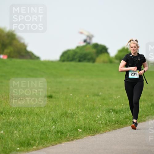 10.05.2026 - 8. Wedeler Halbmarathon Dr. Thomas Lammeyer http://msf.ph/oto/9709985 10.05.2026 12:04:07 Laufen 231 meine-sportfotos.de