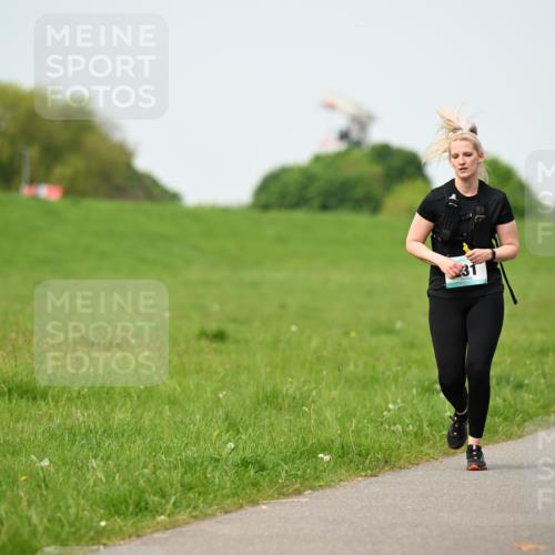 10.05.2026 - 8. Wedeler Halbmarathon Dr. Thomas Lammeyer http://msf.ph/oto/9709998 10.05.2026 12:04:08 Laufen  meine-sportfotos.de