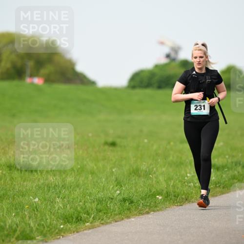 10.05.2026 - 8. Wedeler Halbmarathon Dr. Thomas Lammeyer http://msf.ph/oto/9710010 10.05.2026 12:04:08 Laufen 231 meine-sportfotos.de