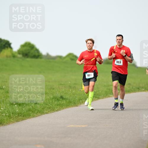 10.05.2026 - 8. Wedeler Halbmarathon Dr. Thomas Lammeyer http://msf.ph/oto/9710061 10.05.2026 12:04:22 Laufen 951, 953 meine-sportfotos.de