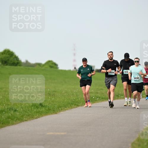 10.05.2026 - 8. Wedeler Halbmarathon Dr. Thomas Lammeyer http://msf.ph/oto/9710152 10.05.2026 12:04:30 Laufen 2028, 415, 2030 meine-sportfotos.de