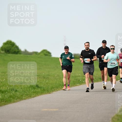 10.05.2026 - 8. Wedeler Halbmarathon Dr. Thomas Lammeyer http://msf.ph/oto/9710166 10.05.2026 12:04:32 Laufen 2030, 260 meine-sportfotos.de