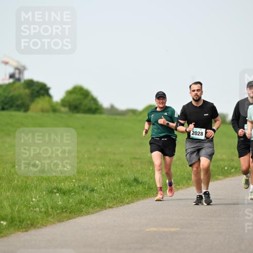 10.05.2026 - 8. Wedeler Halbmarathon Dr. Thomas Lammeyer http://msf.ph/oto/9710217 10.05.2026 12:04:34 Laufen 2028, 2030, 260 meine-sportfotos.de