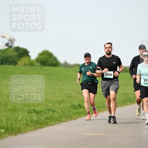 10.05.2026 - 8. Wedeler Halbmarathon Dr. Thomas Lammeyer http://msf.ph/oto/9710224 10.05.2026 12:04:35 Laufen 2028, 2030, 260 meine-sportfotos.de