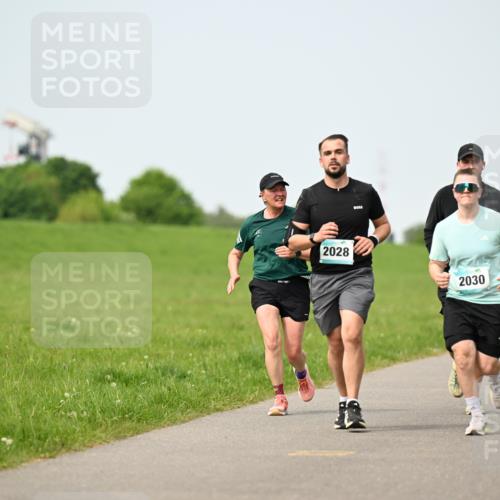 10.05.2026 - 8. Wedeler Halbmarathon Dr. Thomas Lammeyer http://msf.ph/oto/9710236 10.05.2026 12:04:36 Laufen 2028, 2030, 260 meine-sportfotos.de