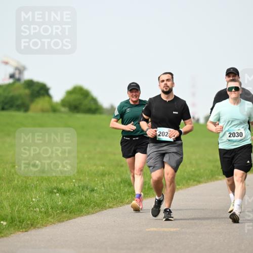 10.05.2026 - 8. Wedeler Halbmarathon Dr. Thomas Lammeyer http://msf.ph/oto/9710246 10.05.2026 12:04:36 Laufen 202, 2030, 260 meine-sportfotos.de