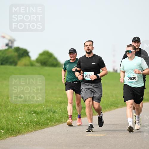 10.05.2026 - 8. Wedeler Halbmarathon Dr. Thomas Lammeyer http://msf.ph/oto/9710251 10.05.2026 12:04:36 Laufen 2022, 2030, 260 meine-sportfotos.de