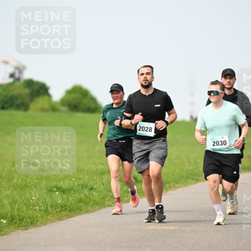 10.05.2026 - 8. Wedeler Halbmarathon Dr. Thomas Lammeyer http://msf.ph/oto/9710254 10.05.2026 12:04:36 Laufen 2028, 2030, 260 meine-sportfotos.de