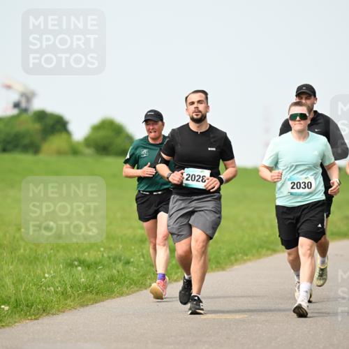 10.05.2026 - 8. Wedeler Halbmarathon Dr. Thomas Lammeyer http://msf.ph/oto/9710259 10.05.2026 12:04:37 Laufen 2028, 2030 meine-sportfotos.de