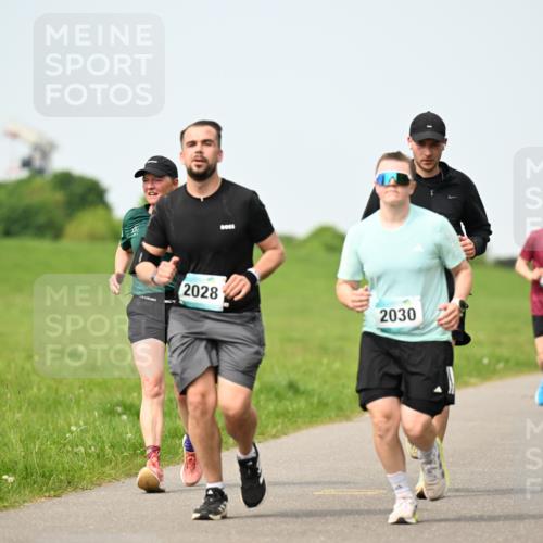 10.05.2026 - 8. Wedeler Halbmarathon Dr. Thomas Lammeyer http://msf.ph/oto/9710285 10.05.2026 12:04:38 Laufen 2028, 2030, 260 meine-sportfotos.de