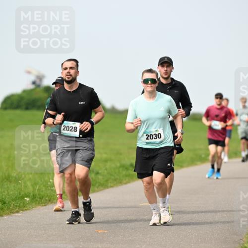 10.05.2026 - 8. Wedeler Halbmarathon Dr. Thomas Lammeyer http://msf.ph/oto/9710295 10.05.2026 12:04:39 Laufen 2028, 2030 meine-sportfotos.de