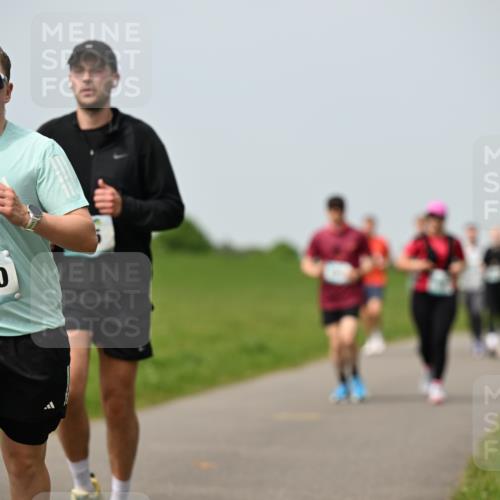 10.05.2026 - 8. Wedeler Halbmarathon Dr. Thomas Lammeyer http://msf.ph/oto/9710339 10.05.2026 12:04:42 Laufen 2030 meine-sportfotos.de