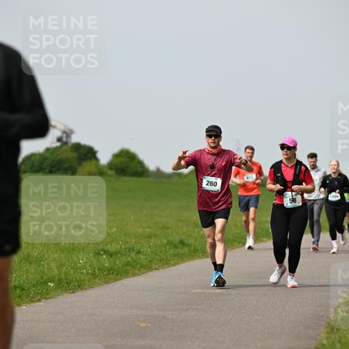 10.05.2026 - 8. Wedeler Halbmarathon Dr. Thomas Lammeyer http://msf.ph/oto/9710351 10.05.2026 12:04:43 Laufen 415, 260, 613, 1009 meine-sportfotos.de