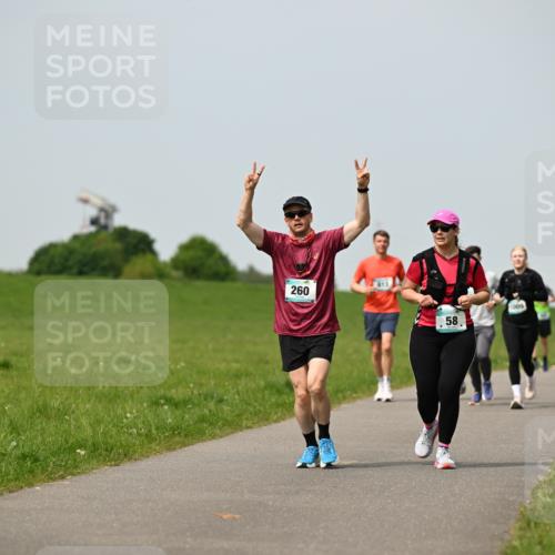 10.05.2026 - 8. Wedeler Halbmarathon Dr. Thomas Lammeyer http://msf.ph/oto/9710361 10.05.2026 12:04:43 Laufen 260, 1009 meine-sportfotos.de