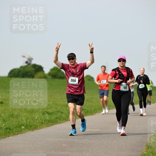 10.05.2026 - 8. Wedeler Halbmarathon Dr. Thomas Lammeyer http://msf.ph/oto/9710373 10.05.2026 12:04:44 Laufen 260, 1009 meine-sportfotos.de