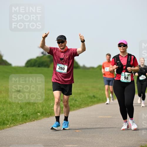 10.05.2026 - 8. Wedeler Halbmarathon Dr. Thomas Lammeyer http://msf.ph/oto/9710391 10.05.2026 12:04:45 Laufen 260 meine-sportfotos.de