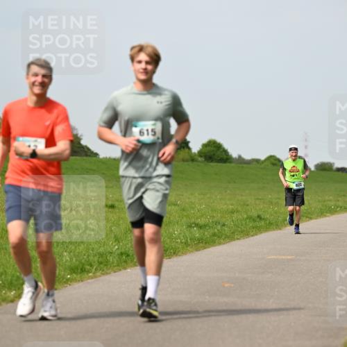 10.05.2026 - 8. Wedeler Halbmarathon Dr. Thomas Lammeyer http://msf.ph/oto/9710514 10.05.2026 12:04:54 Laufen 615 meine-sportfotos.de