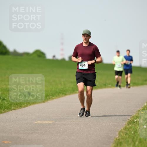 10.05.2026 - 8. Wedeler Halbmarathon Dr. Thomas Lammeyer http://msf.ph/oto/9710620 10.05.2026 12:05:01 Laufen 464 meine-sportfotos.de