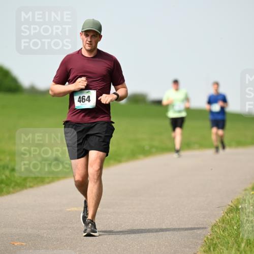 10.05.2026 - 8. Wedeler Halbmarathon Dr. Thomas Lammeyer http://msf.ph/oto/9710674 10.05.2026 12:05:04 Laufen 464 meine-sportfotos.de