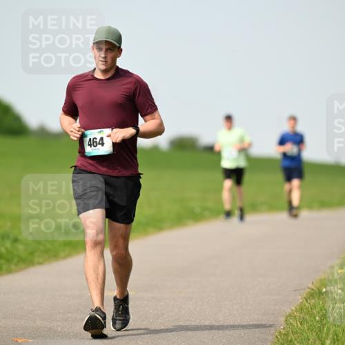 10.05.2026 - 8. Wedeler Halbmarathon Dr. Thomas Lammeyer http://msf.ph/oto/9710679 10.05.2026 12:05:04 Laufen 464 meine-sportfotos.de