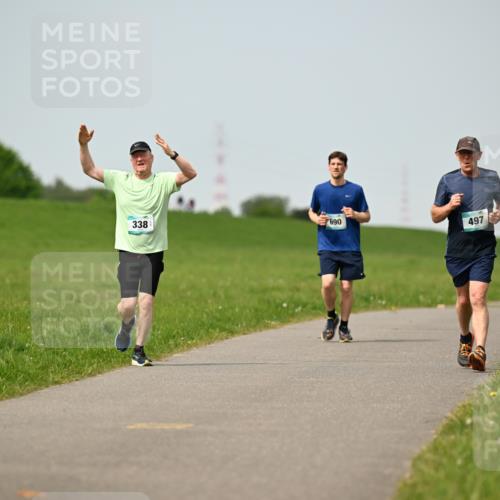 10.05.2026 - 8. Wedeler Halbmarathon Dr. Thomas Lammeyer http://msf.ph/oto/9710697 10.05.2026 12:05:09 Laufen 338, 690, 497 meine-sportfotos.de