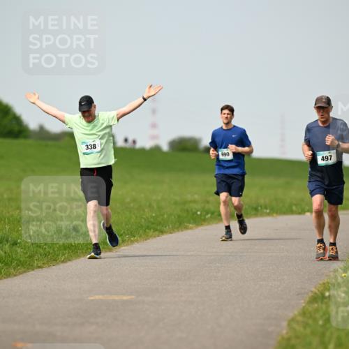 10.05.2026 - 8. Wedeler Halbmarathon Dr. Thomas Lammeyer http://msf.ph/oto/9710702 10.05.2026 12:05:09 Laufen 338, 690, 497 meine-sportfotos.de