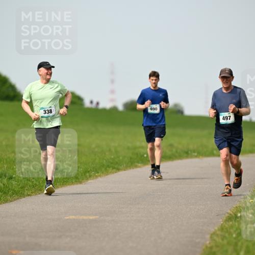 10.05.2026 - 8. Wedeler Halbmarathon Dr. Thomas Lammeyer http://msf.ph/oto/9710721 10.05.2026 12:05:10 Laufen 338, 690, 497 meine-sportfotos.de