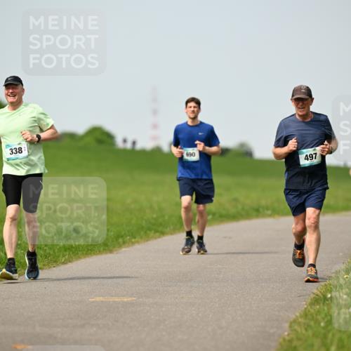 10.05.2026 - 8. Wedeler Halbmarathon Dr. Thomas Lammeyer http://msf.ph/oto/9710739 10.05.2026 12:05:11 Laufen 338, 690, 497 meine-sportfotos.de