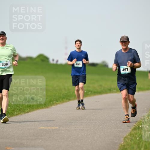 10.05.2026 - 8. Wedeler Halbmarathon Dr. Thomas Lammeyer http://msf.ph/oto/9710752 10.05.2026 12:05:12 Laufen 338, 690, 497 meine-sportfotos.de