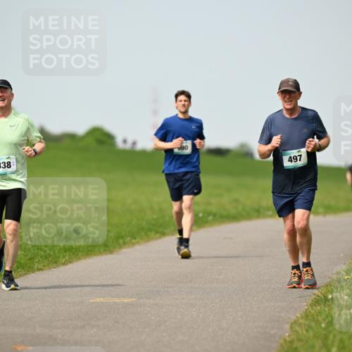 10.05.2026 - 8. Wedeler Halbmarathon Dr. Thomas Lammeyer http://msf.ph/oto/9710754 10.05.2026 12:05:12 Laufen 338, 497 meine-sportfotos.de