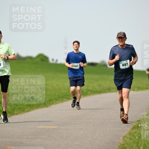 10.05.2026 - 8. Wedeler Halbmarathon Dr. Thomas Lammeyer http://msf.ph/oto/9710758 10.05.2026 12:05:12 Laufen 338, 690, 497 meine-sportfotos.de