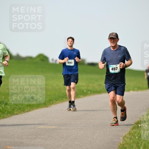 10.05.2026 - 8. Wedeler Halbmarathon Dr. Thomas Lammeyer http://msf.ph/oto/9710760 10.05.2026 12:05:13 Laufen 338, 690, 497 meine-sportfotos.de