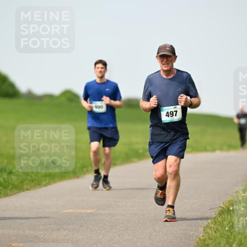 10.05.2026 - 8. Wedeler Halbmarathon Dr. Thomas Lammeyer http://msf.ph/oto/9710786 10.05.2026 12:05:14 Laufen 338, 490, 497 meine-sportfotos.de