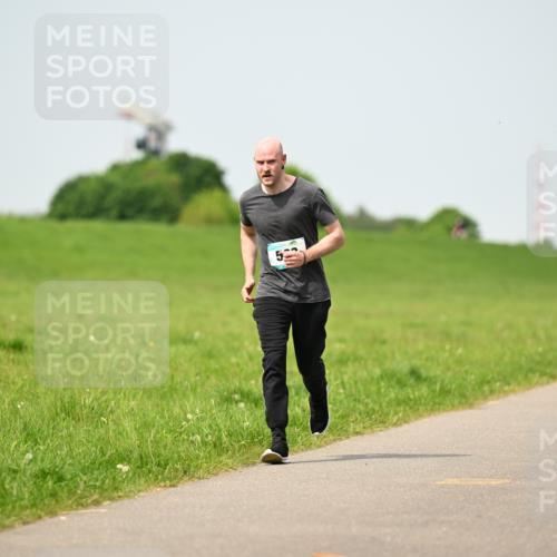 10.05.2026 - 8. Wedeler Halbmarathon Dr. Thomas Lammeyer http://msf.ph/oto/9710963 10.05.2026 12:05:32 Laufen  meine-sportfotos.de