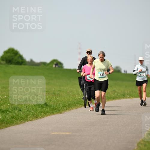 10.05.2026 - 8. Wedeler Halbmarathon Dr. Thomas Lammeyer http://msf.ph/oto/9711004 10.05.2026 12:05:35 Laufen 125, 416 meine-sportfotos.de