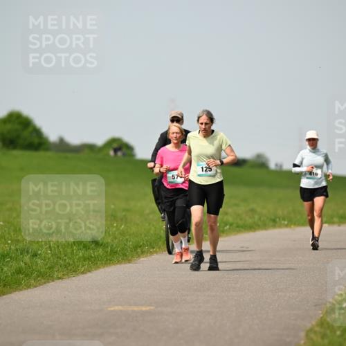10.05.2026 - 8. Wedeler Halbmarathon Dr. Thomas Lammeyer http://msf.ph/oto/9711018 10.05.2026 12:05:36 Laufen 125, 416 meine-sportfotos.de