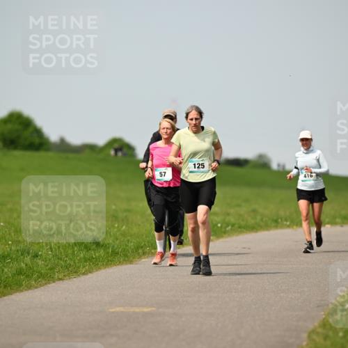 10.05.2026 - 8. Wedeler Halbmarathon Dr. Thomas Lammeyer http://msf.ph/oto/9711031 10.05.2026 12:05:36 Laufen 125, 416 meine-sportfotos.de