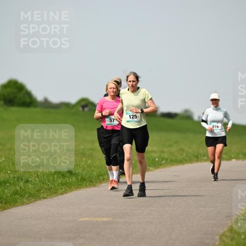 10.05.2026 - 8. Wedeler Halbmarathon Dr. Thomas Lammeyer http://msf.ph/oto/9711033 10.05.2026 12:05:37 Laufen 125, 416 meine-sportfotos.de