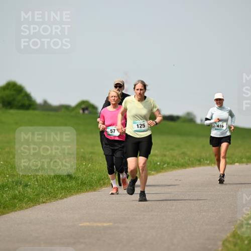 10.05.2026 - 8. Wedeler Halbmarathon Dr. Thomas Lammeyer http://msf.ph/oto/9711036 10.05.2026 12:05:37 Laufen 125, 416 meine-sportfotos.de