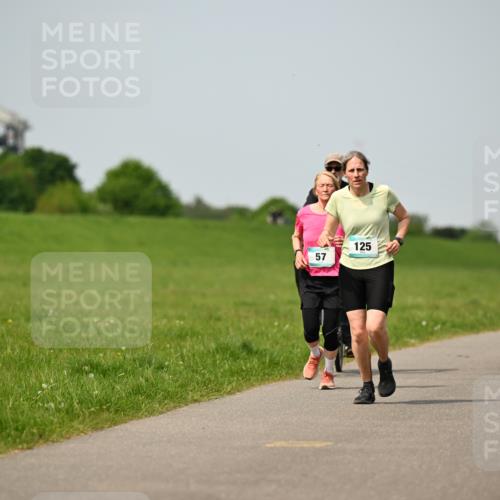 10.05.2026 - 8. Wedeler Halbmarathon Dr. Thomas Lammeyer http://msf.ph/oto/9711041 10.05.2026 12:05:37 Laufen 125, 416 meine-sportfotos.de
