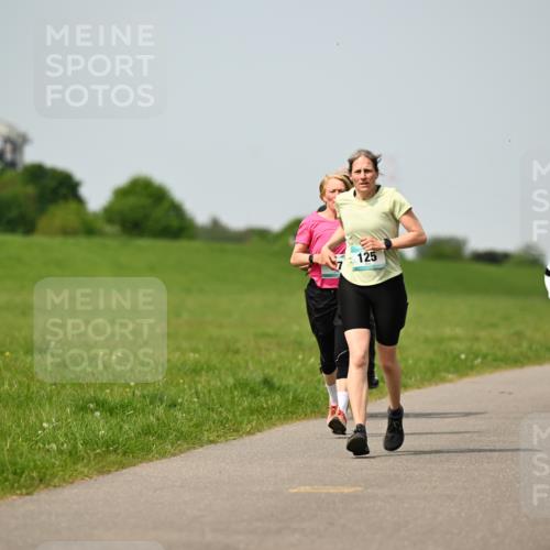 10.05.2026 - 8. Wedeler Halbmarathon Dr. Thomas Lammeyer http://msf.ph/oto/9711052 10.05.2026 12:05:38 Laufen 125, 416 meine-sportfotos.de
