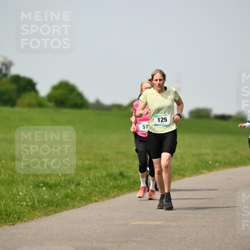 10.05.2026 - 8. Wedeler Halbmarathon Dr. Thomas Lammeyer http://msf.ph/oto/9711053 10.05.2026 12:05:38 Laufen 125 meine-sportfotos.de