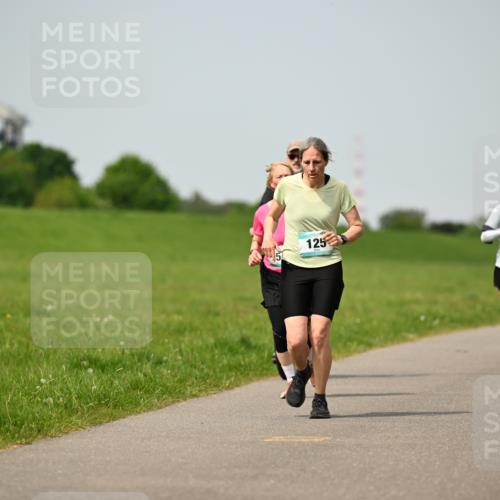 10.05.2026 - 8. Wedeler Halbmarathon Dr. Thomas Lammeyer http://msf.ph/oto/9711061 10.05.2026 12:05:38 Laufen 125, 416 meine-sportfotos.de