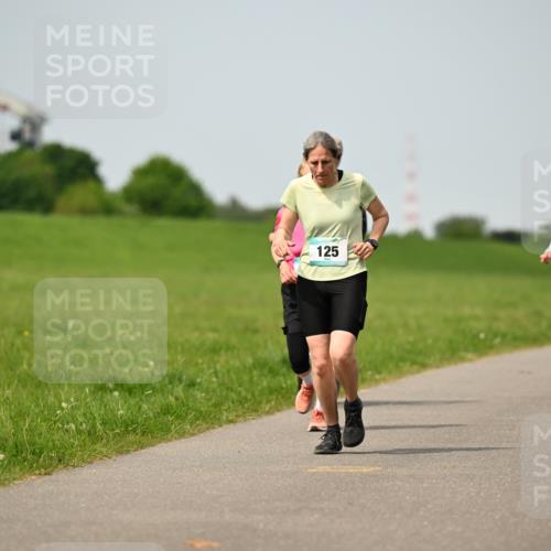 10.05.2026 - 8. Wedeler Halbmarathon Dr. Thomas Lammeyer http://msf.ph/oto/9711063 10.05.2026 12:05:38 Laufen 125, 416 meine-sportfotos.de