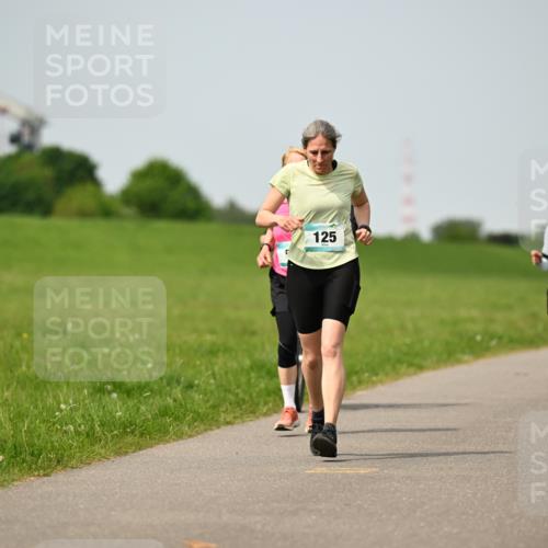 10.05.2026 - 8. Wedeler Halbmarathon Dr. Thomas Lammeyer http://msf.ph/oto/9711065 10.05.2026 12:05:39 Laufen 125 meine-sportfotos.de