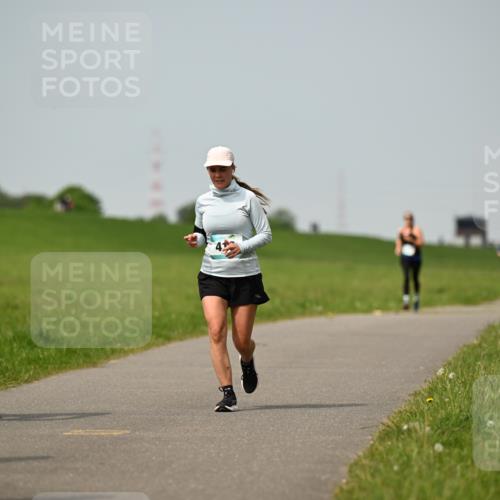 10.05.2026 - 8. Wedeler Halbmarathon Dr. Thomas Lammeyer http://msf.ph/oto/9711103 10.05.2026 12:05:41 Laufen  meine-sportfotos.de